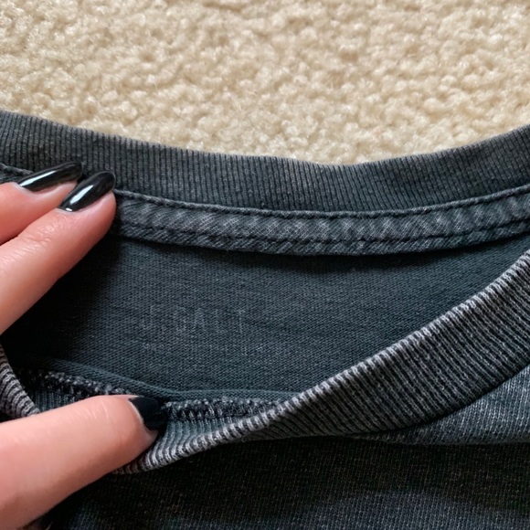 Brandy Melville Tee - Picture 2 of 3